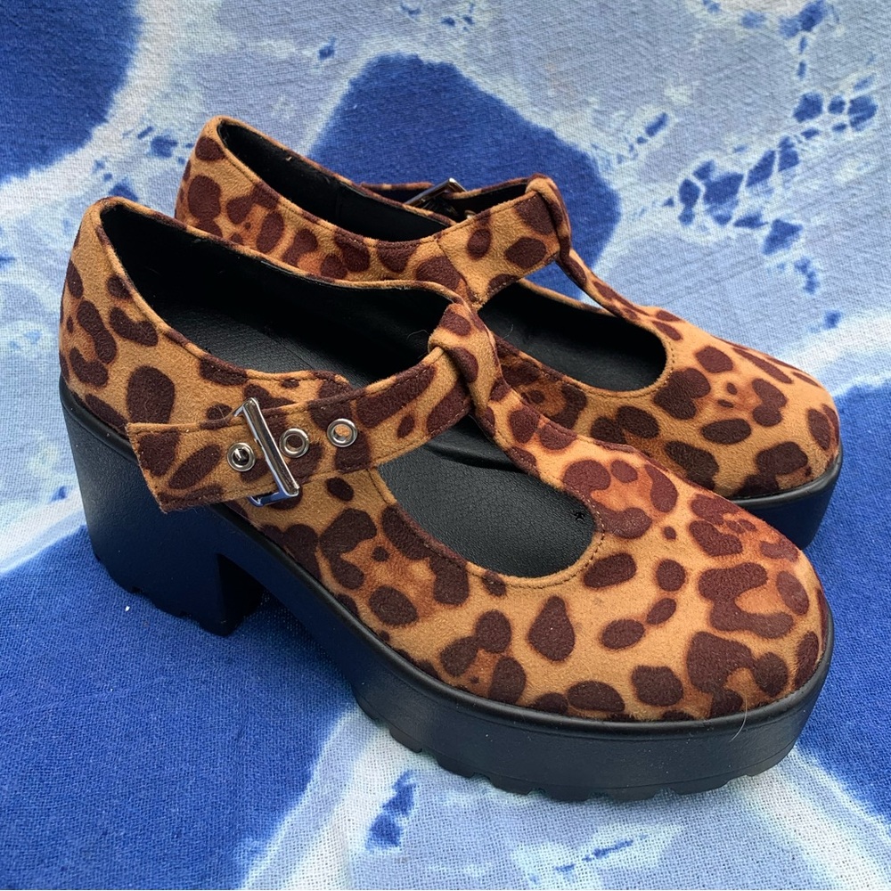 Like NEW Nasty gal leopard print heels